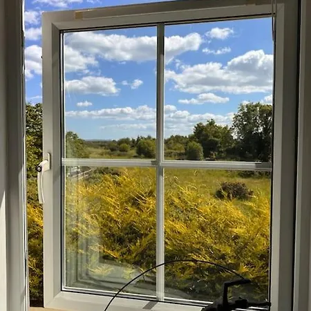 Warm 3 Bedroom House In - Near Airport * Dublin