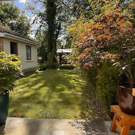 Warm 3 Bedroom House In - Near Airport * ダブリン